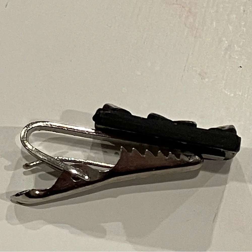 Silver& Black Vintage Tie Clip